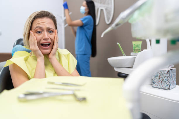 Best Emergency Tooth Extraction in River Park, FL